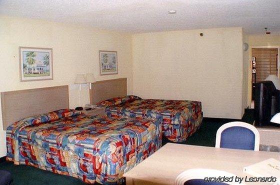 Birmingham Garden Inn Room photo